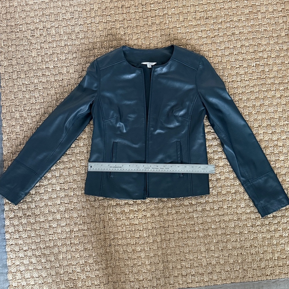 LL Bean Signature Leather Jacket - Picture 4 of 6